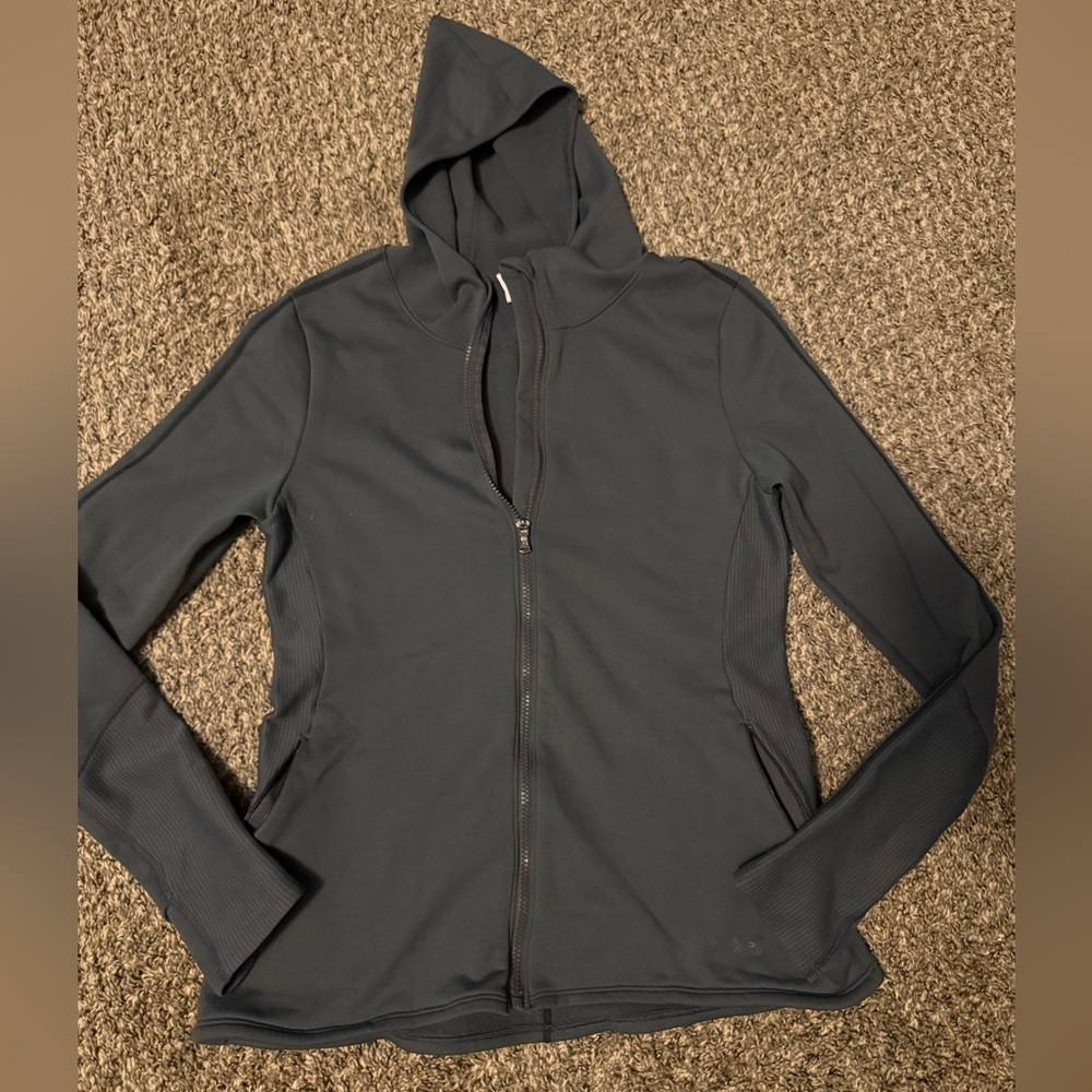 Under Armour Large Women’s Gray Jacket